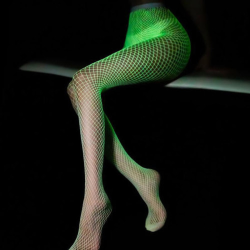 Dámská móda a doplňky - Síťované punčochy svítící ve tmě - reflexní zelená